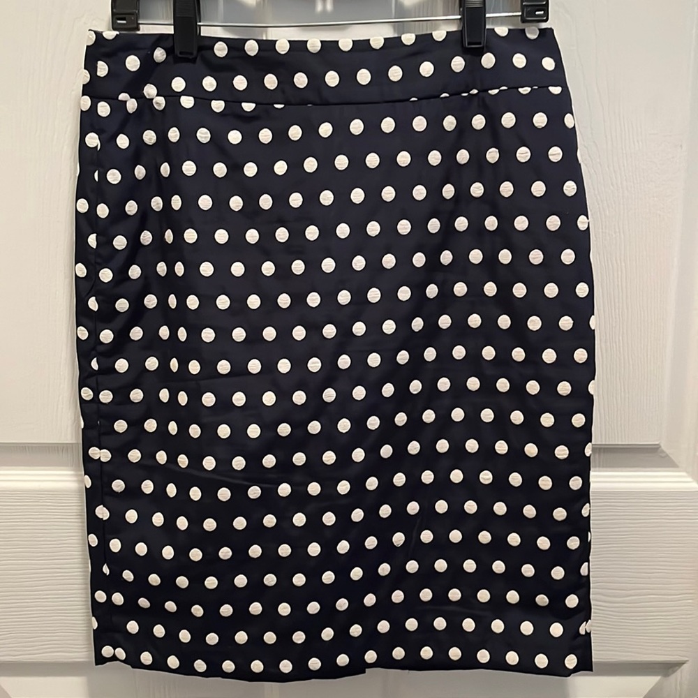 Two (2) piece Ann Taylor size 6 (skirt)